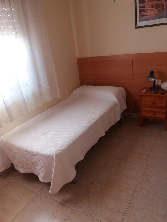 Hostal Jose Luis Brunete Buitenkant foto