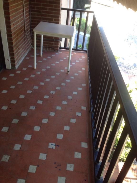 Hostal Jose Luis Brunete Buitenkant foto